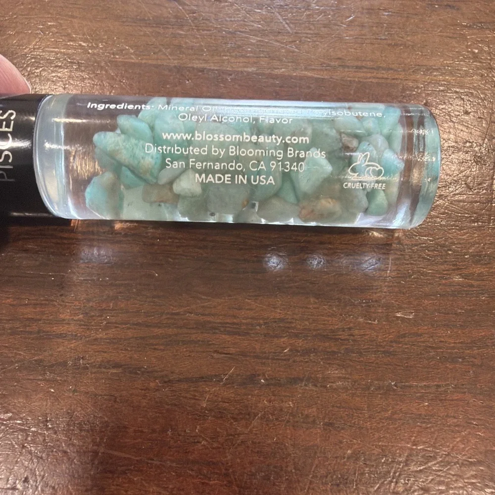 Blossom Zodiac Sign Vanilla Scented Moisturizing Roll-On Lip Gloss - PISCES